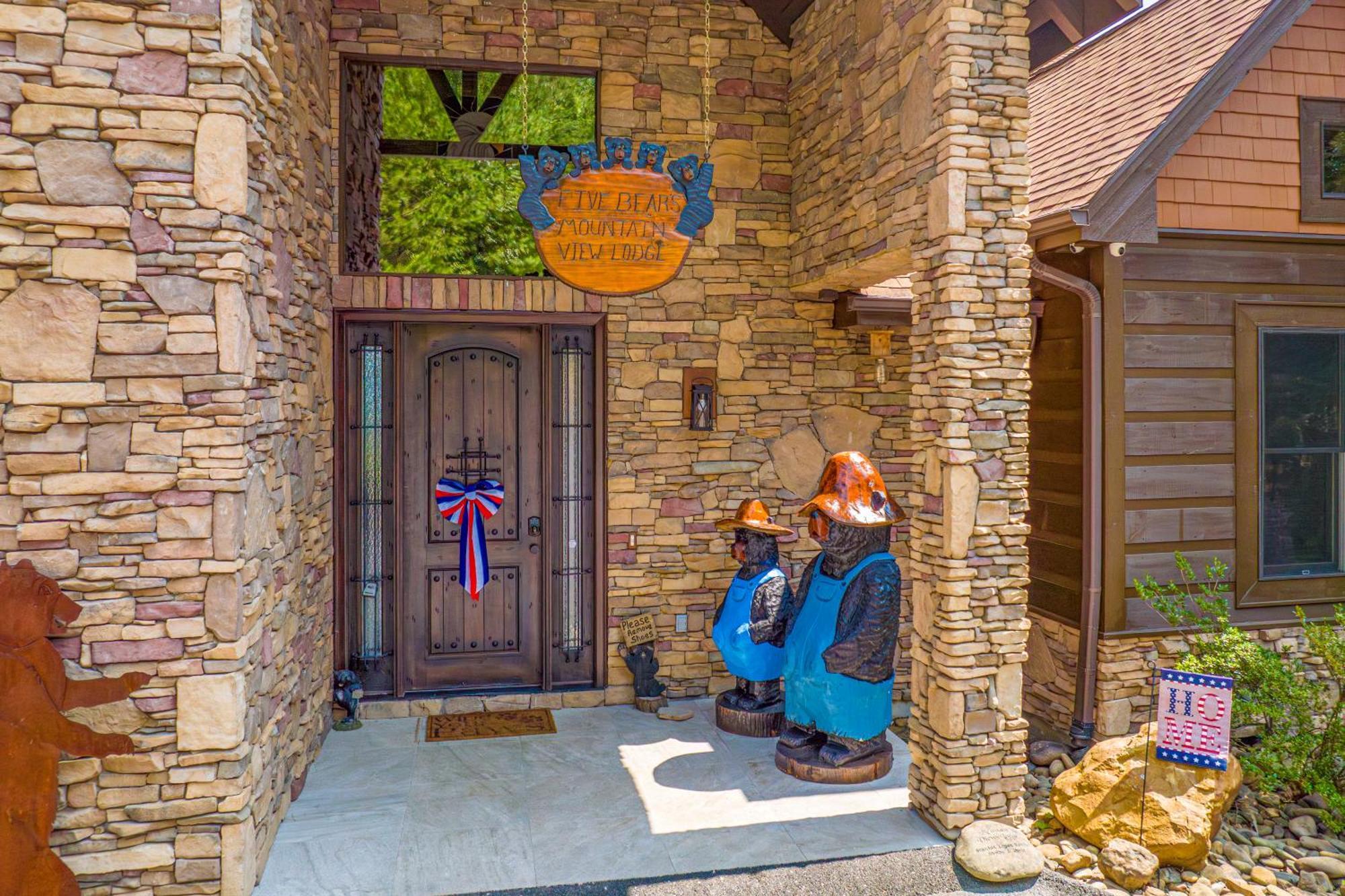 Five Bears Mountain View Lodge Sevierville Exterior photo
